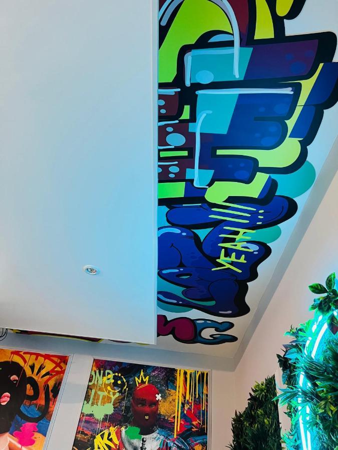 דואי Capsule Street Art - Sauna- Jacuzzi - Playstation 5 - Billard - Netflix - Home Cinema - Terrasse מראה חיצוני תמונה