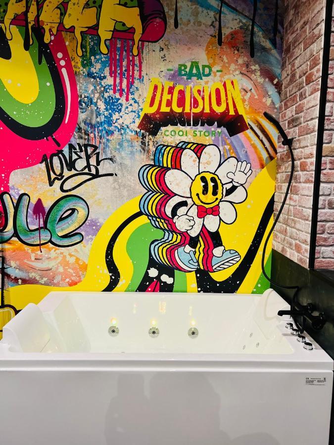 דואי Capsule Street Art - Sauna- Jacuzzi - Playstation 5 - Billard - Netflix - Home Cinema - Terrasse מראה חיצוני תמונה
