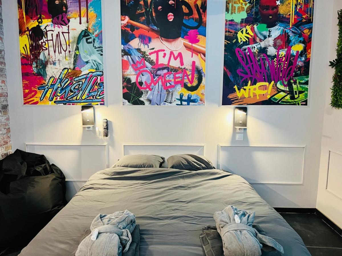 דואי Capsule Street Art - Sauna- Jacuzzi - Playstation 5 - Billard - Netflix - Home Cinema - Terrasse מראה חיצוני תמונה