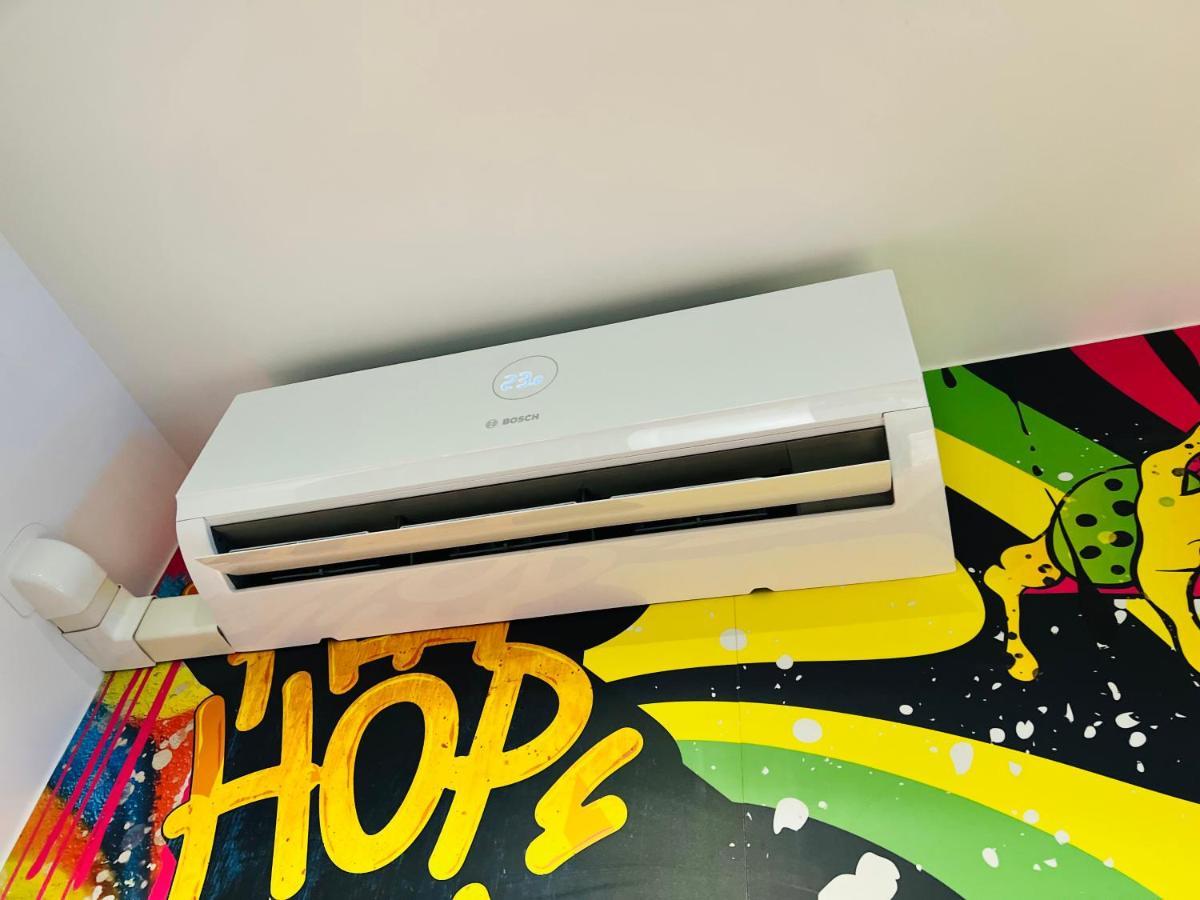 דואי Capsule Street Art - Sauna- Jacuzzi - Playstation 5 - Billard - Netflix - Home Cinema - Terrasse מראה חיצוני תמונה